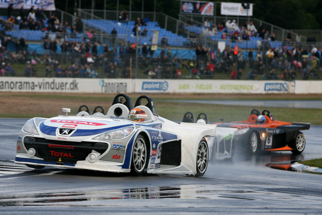 Rasmus Wendelboe i front.
(Foto: Motorsporten.dk)